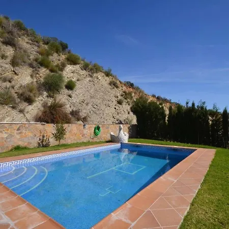 Bonifacio 2 Mirador Villa